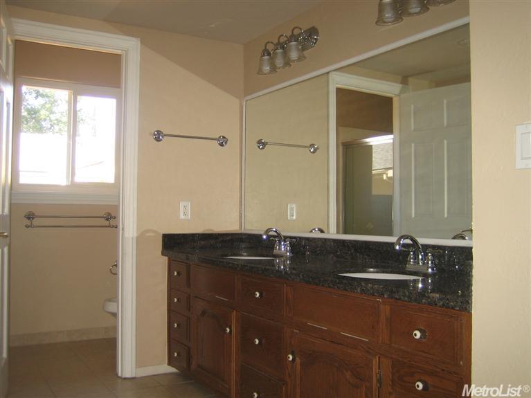 2955 Bedford Dr, Merced, CA 95340 photo 9
