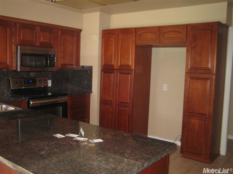 2955 Bedford Dr, Merced, CA 95340 photo 3