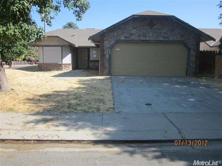 1301 Eugene Ave, Modesto, CA 95351 photo 1