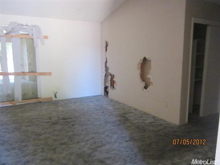 1301 Eugene Ave, Modesto, CA 95351 photo 2
