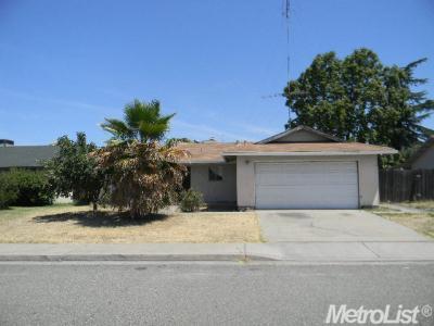 7386 Grace Ave, Winton, CA 95388 photo 1