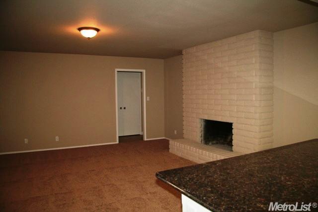 605 Derby Ln, Modesto, CA 95350 photo 12