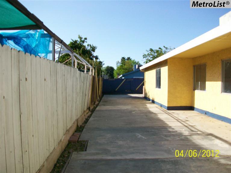 566 Stratford Ct, Merced, CA 95341 photo 9