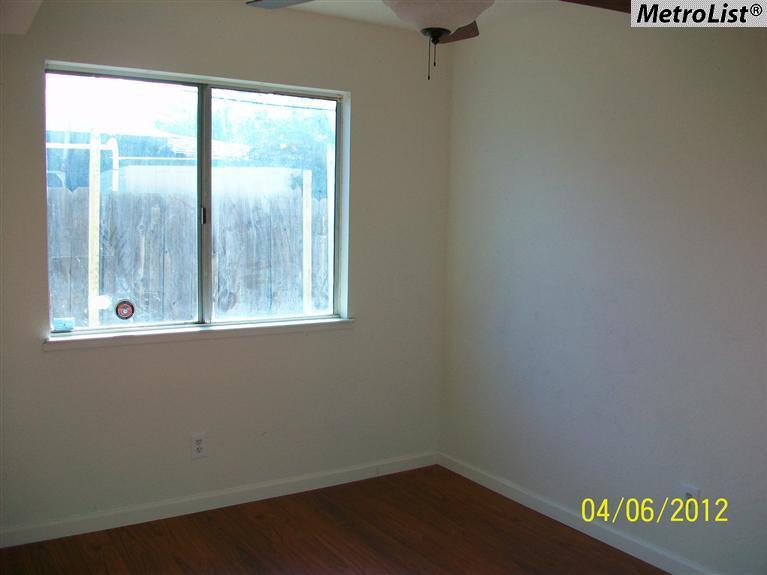 566 Stratford Ct, Merced, CA 95341 photo 5