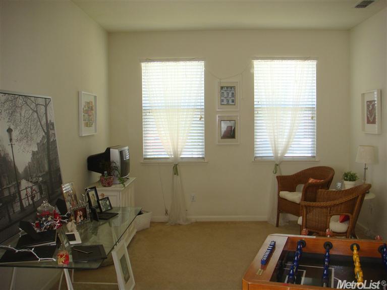 2237 Arnold Dr, Rocklin, CA 95765 photo 3