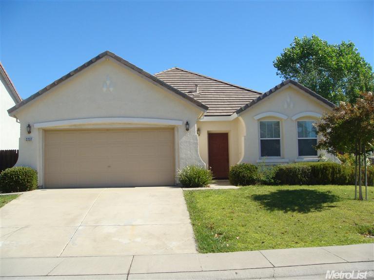 2237 Arnold Dr, Rocklin, CA 95765 photo 1