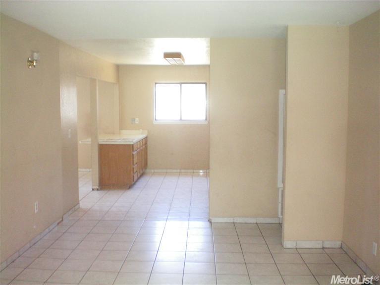 17068 Alpha St, Esparto, CA 95627 photo 2