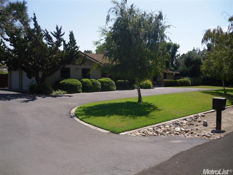 8820 Almendra Way, Tracy, CA 95304 photo 1