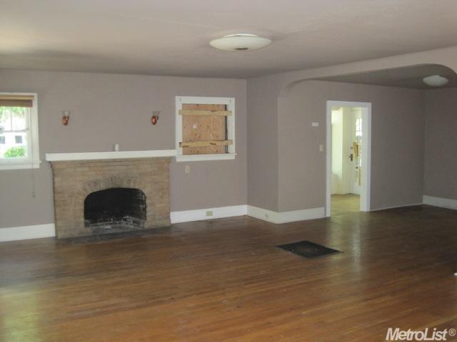 140 E Morris Ave, Modesto, CA 95354 photo 3