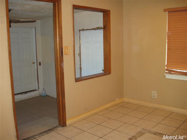 213 Kavanagh Ave, Modesto, CA 95350 photo 7