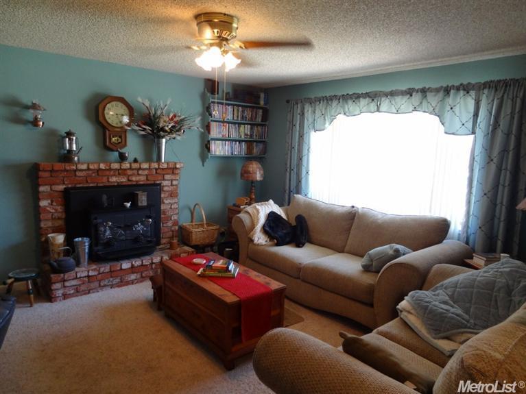 2041 Drew Ave, Turlock, CA 95382 photo 3