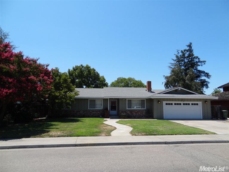 2041 Drew Ave, Turlock, CA 95382 photo 2