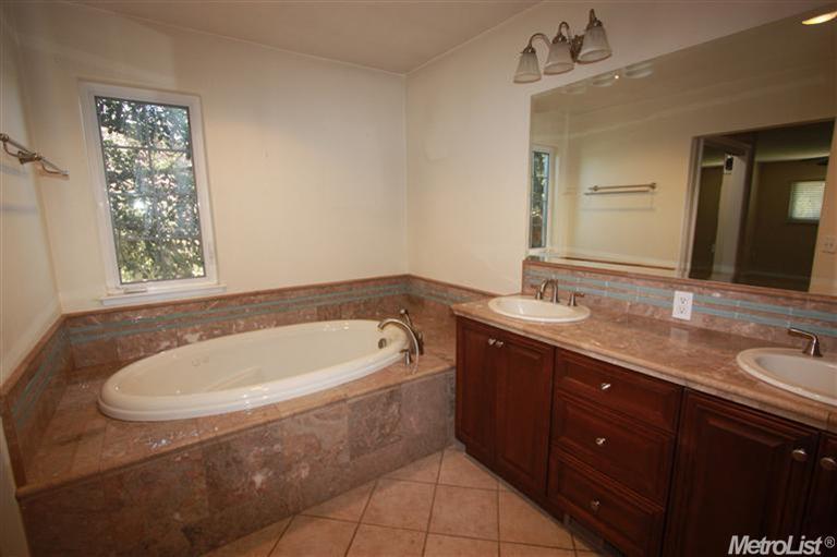 10340 E Louise Ave, Manteca, CA 95336 photo 13