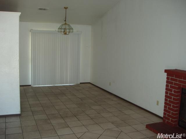 521 Ramsey Dr, Modesto, CA 95356 photo 2