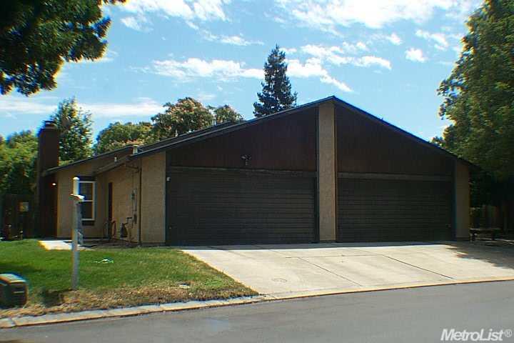 1296 Spruce Ln #17, Manteca, CA 95336 photo 1
