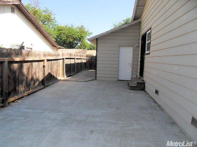 2308 Eicher Ave, Modesto, CA 95350 photo 25