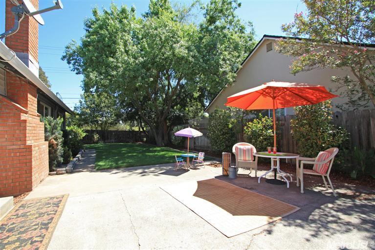 104 Alezane Dr, Folsom, CA 95630 photo 16