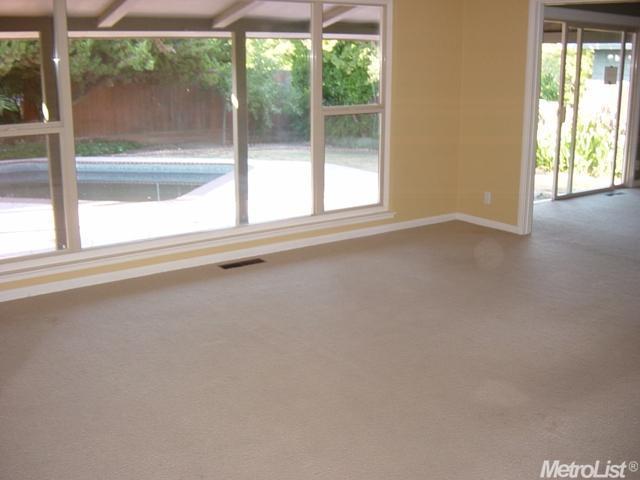 7323 Nob Hill Dr, Carmichael, CA 95608 photo 2