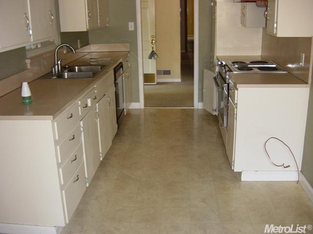 7323 Nob Hill Dr, Carmichael, CA 95608 photo 3