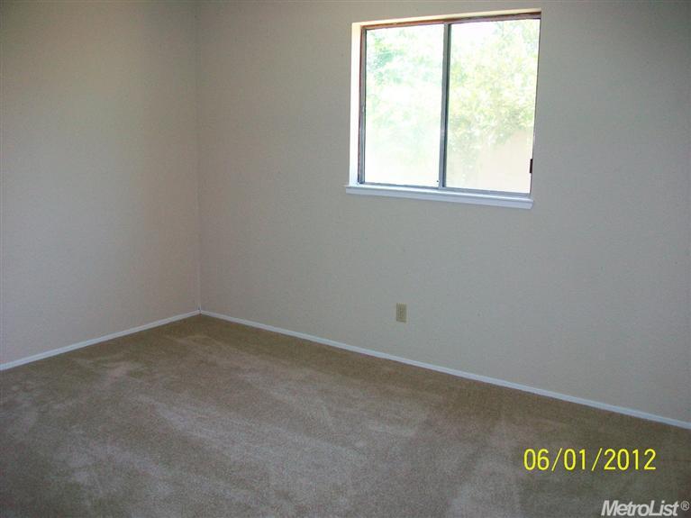 7235 Tokay Cir, Winton, CA 95388 photo 9