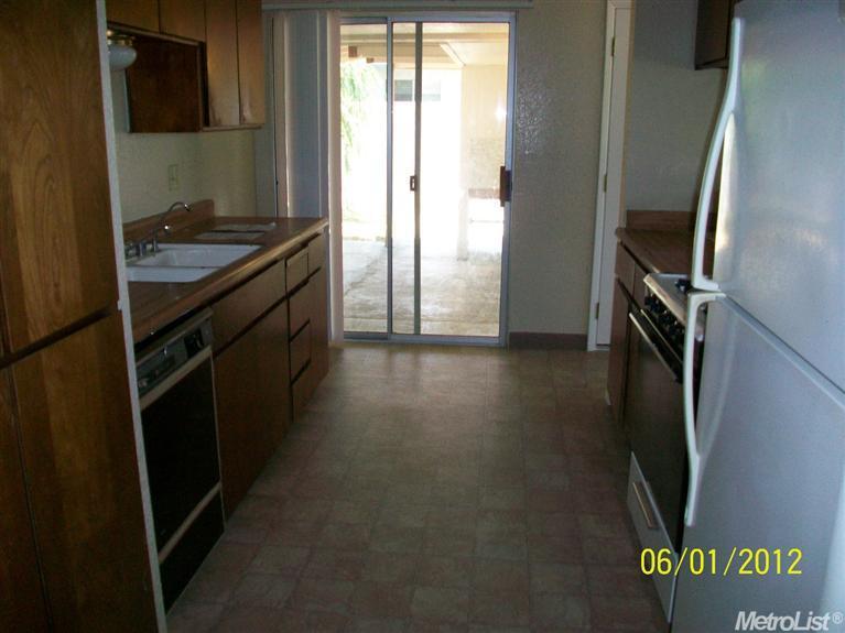 7235 Tokay Cir, Winton, CA 95388 photo 4