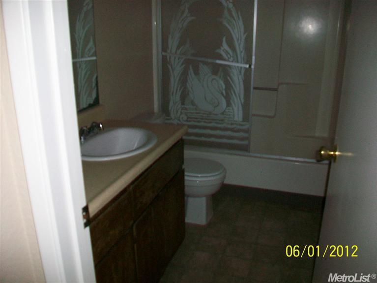7235 Tokay Cir, Winton, CA 95388 photo 8