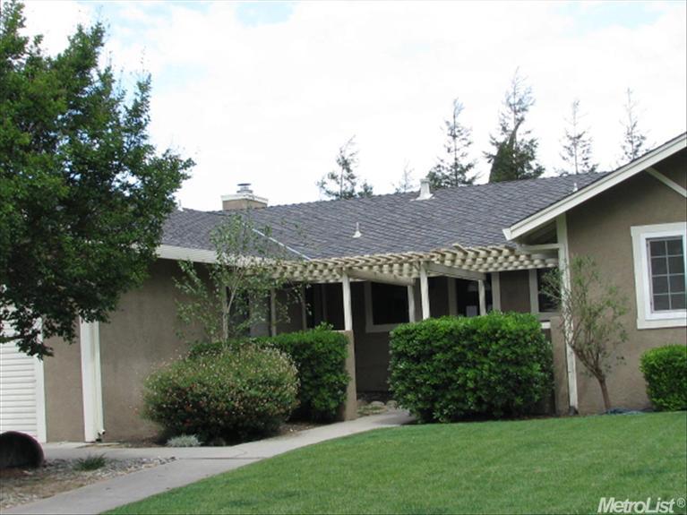 1280 Forest Dr, Turlock, CA 95380 photo 1