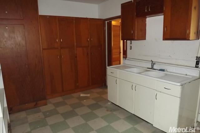 5542 Coffee Rd, Modesto, CA 95357 photo 18