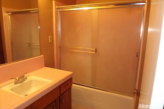 5542 Coffee Rd, Modesto, CA 95357 photo 13