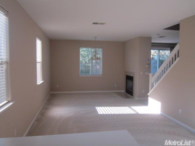 2341 Cabana Ln, Tracy, CA 95377 photo 2