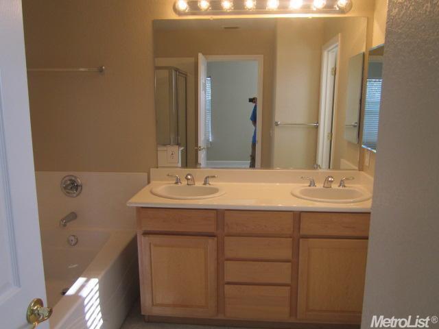2341 Cabana Ln, Tracy, CA 95377 photo 16