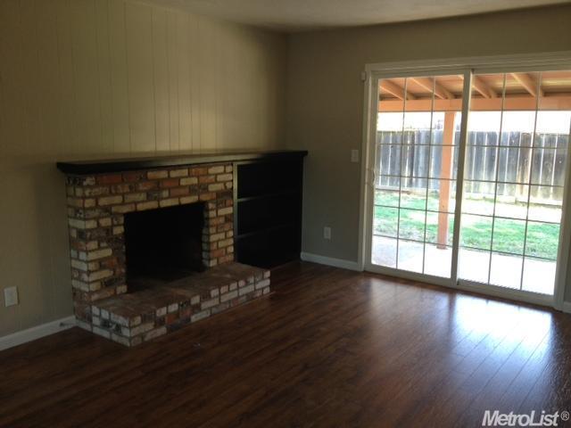 2537 Surrey Ave, Modesto, CA 95355 photo 4