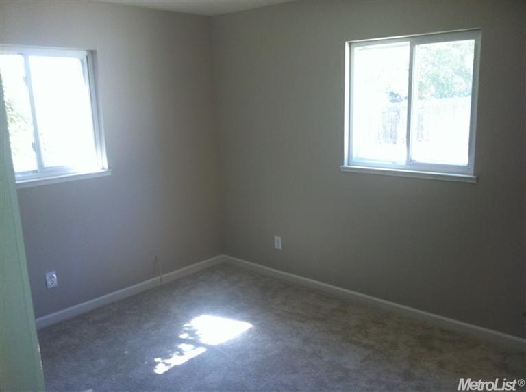5001 Robander St, Carmichael, CA 95608 photo 4