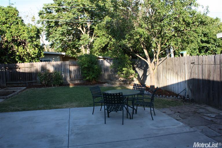 928 Chestnut Ln, Davis, CA 95616 photo 5