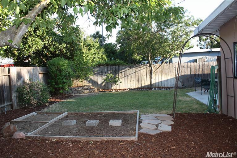 928 Chestnut Ln, Davis, CA 95616 photo 8