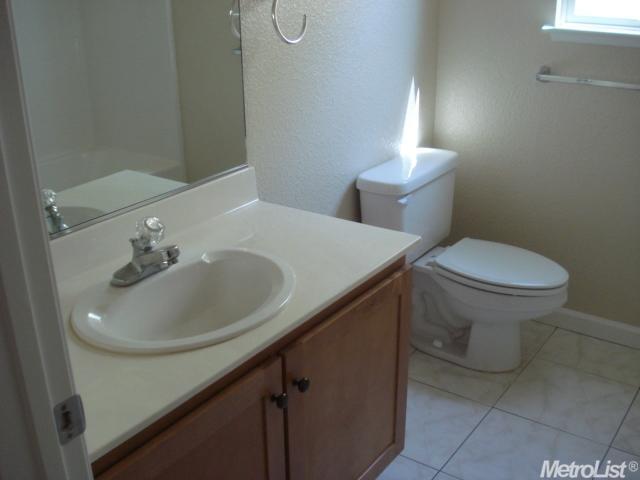 10977 Woodring Dr, Mather, CA 95655 photo 6