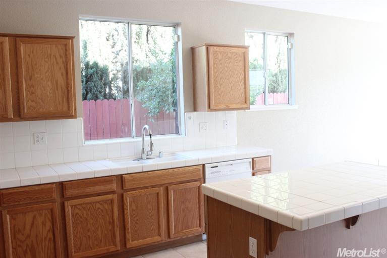 1946 Passages St, Manteca, CA 95336 photo 8