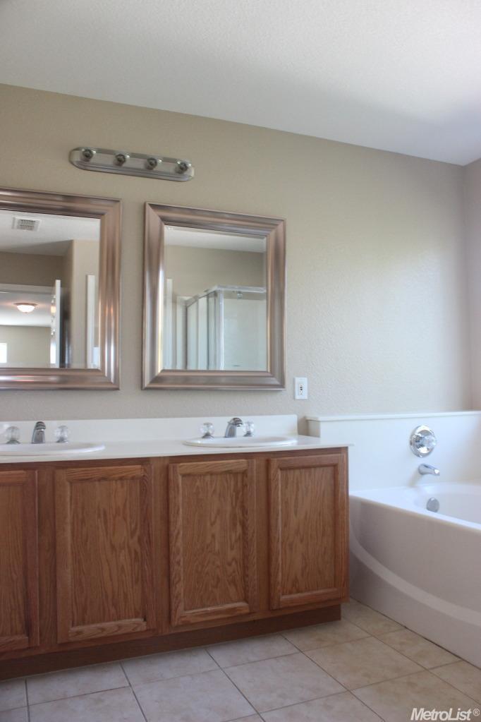 1946 Passages St, Manteca, CA 95336 photo 20