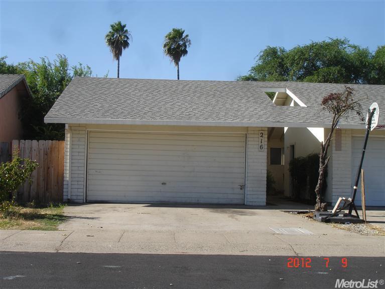216 Lambert Ct, Lodi, CA 95240 photo 1
