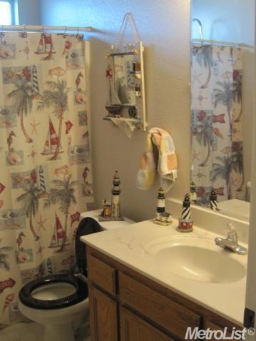 1377 Orme Ct, Manteca, CA 95336 photo 7