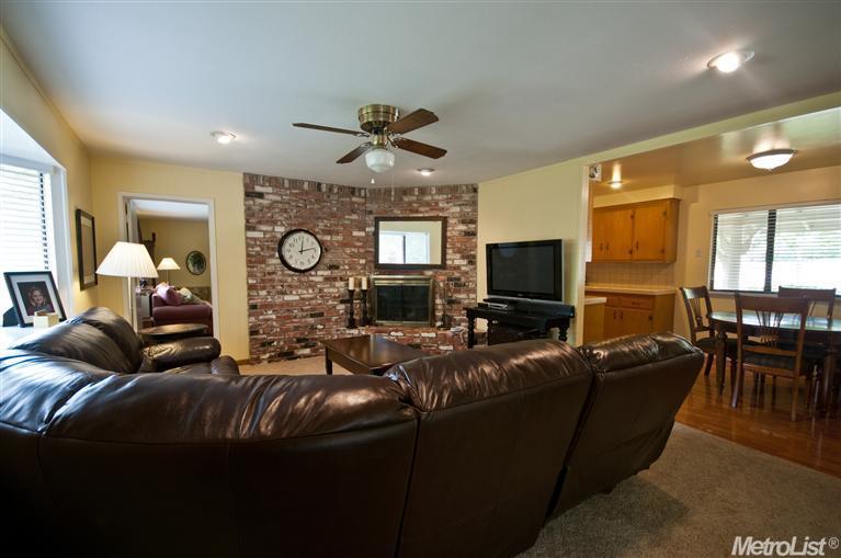 5632 Valhalla Dr, Carmichael, CA 95608 photo 2