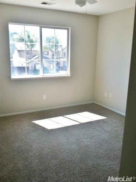 1174 Ruess Rd, Ripon, CA 95366 photo 8