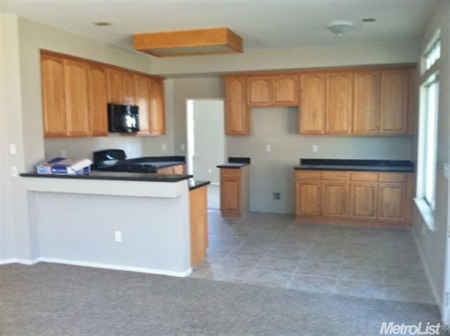 1174 Ruess Rd, Ripon, CA 95366 photo 4