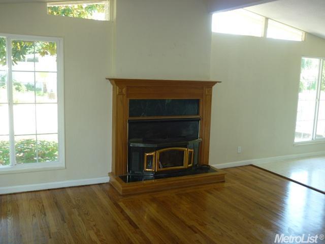 4905 Donovan Dr, Carmichael, CA 95608 photo 5