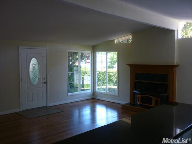 4905 Donovan Dr, Carmichael, CA 95608 photo 4