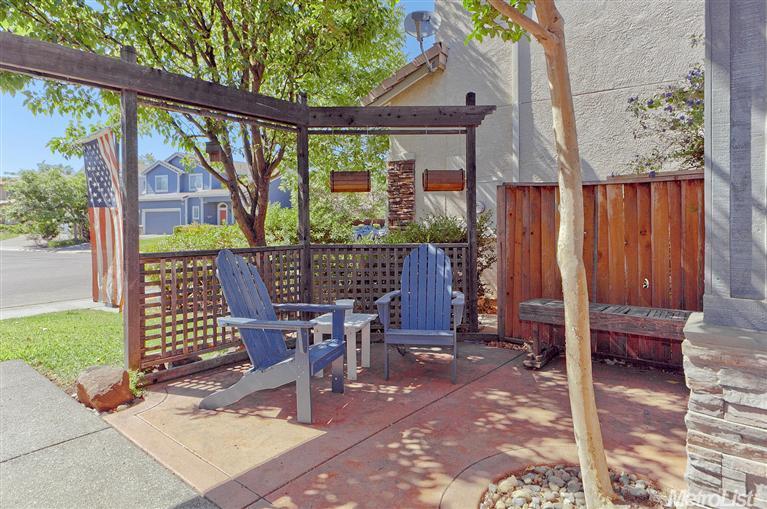 1466 Pinnacles St, Davis, CA 95616 photo 2