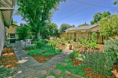 2530 Whittier Dr, Davis, CA 95618 photo 3