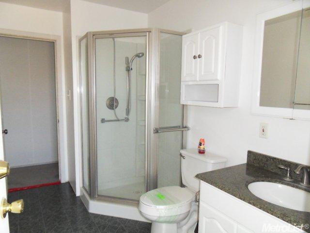 517 Park Ave, Manteca, CA 95337 photo 10