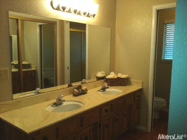 2916 Catalina Dr, Davis, CA 95616 photo 11