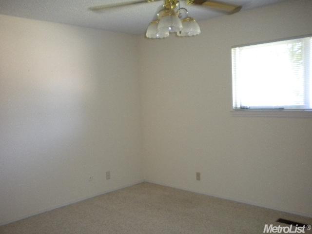 2040 Jackson Ct, Lodi, CA 95242 photo 12
